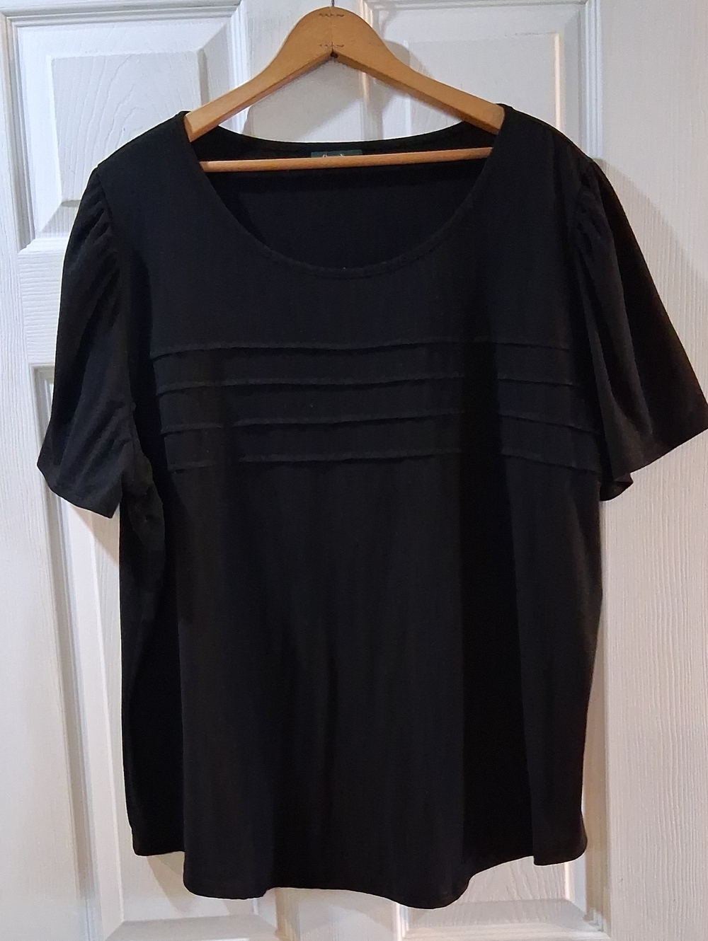 Black Scoop Neck Pintuck Short Sleeve Tee